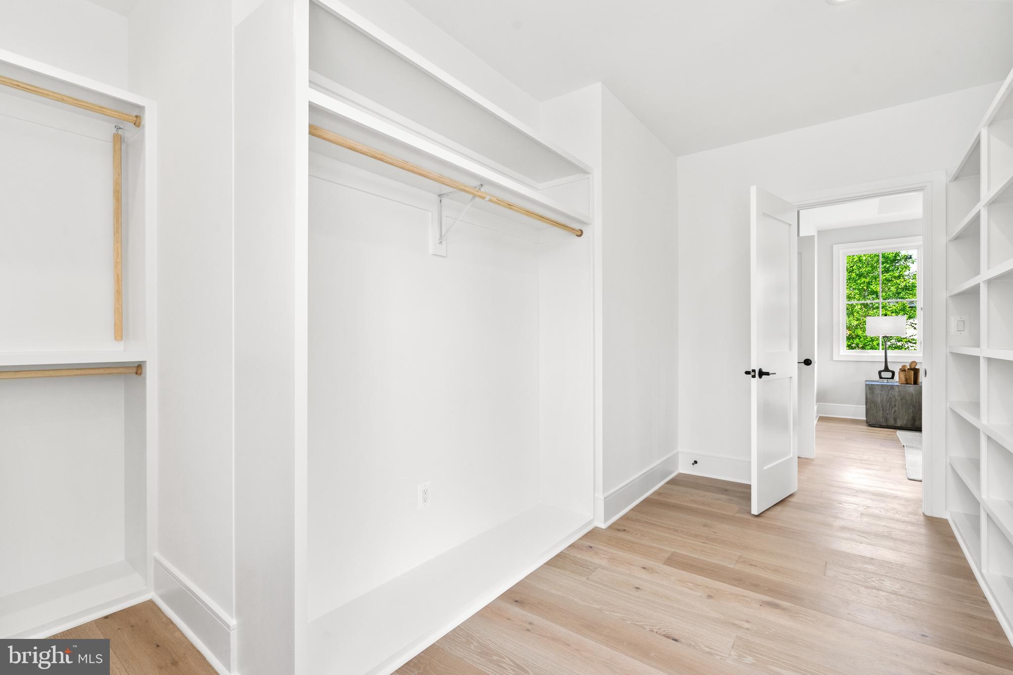 ADDISON HEIGHTS - Residential