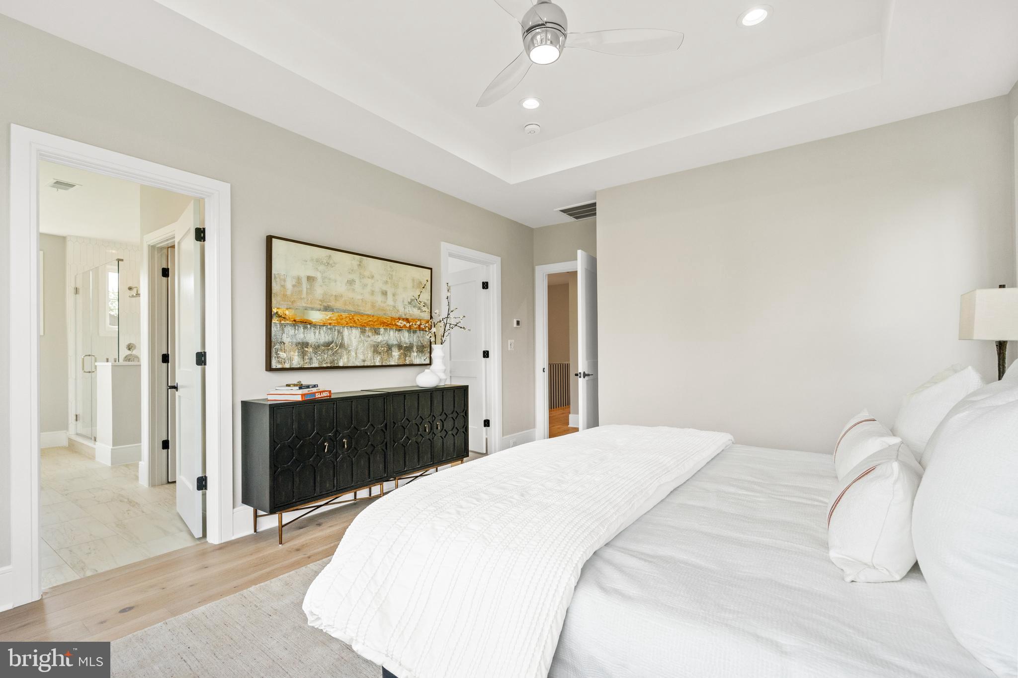 ADDISON HEIGHTS - Residential