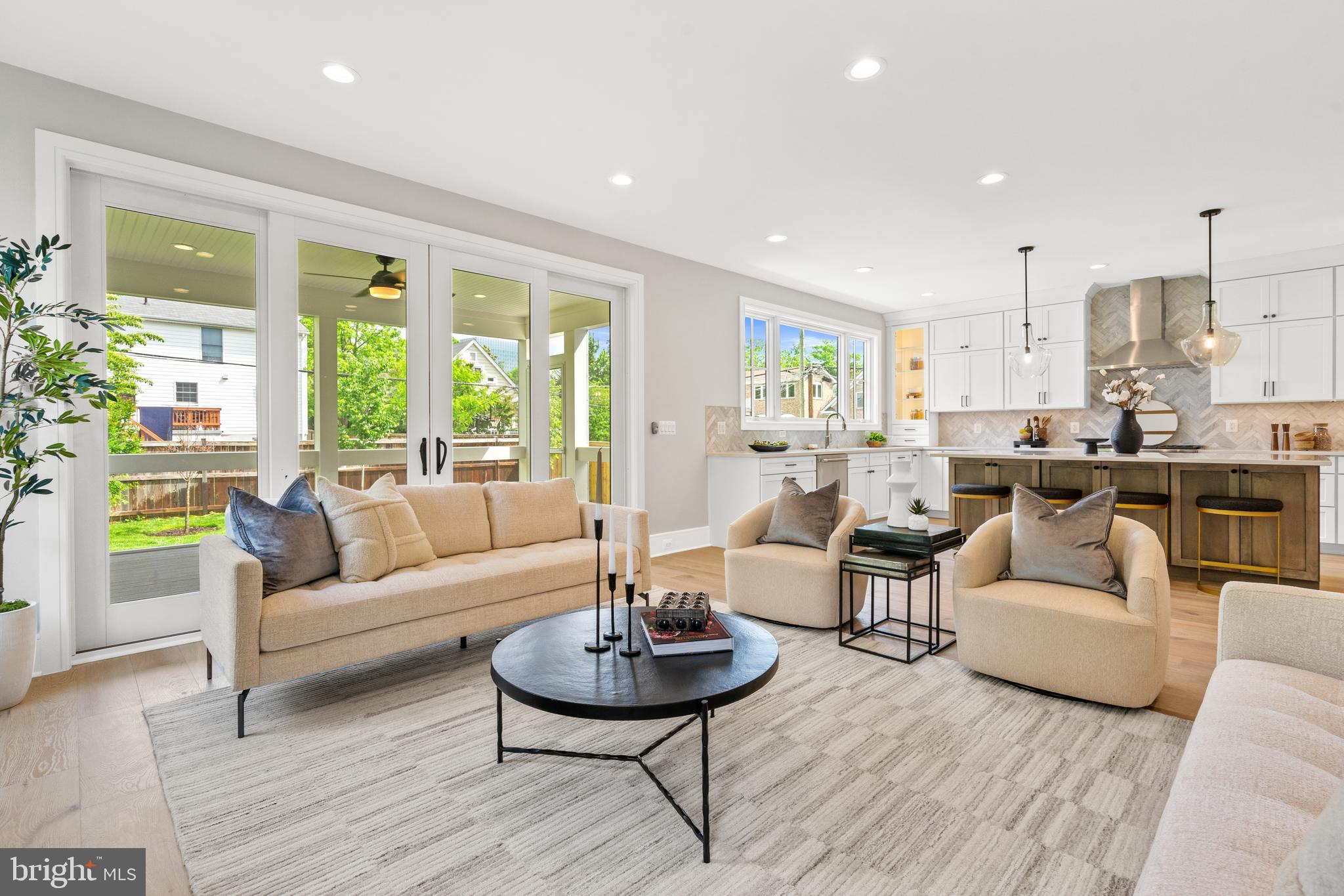 ADDISON HEIGHTS - Residential