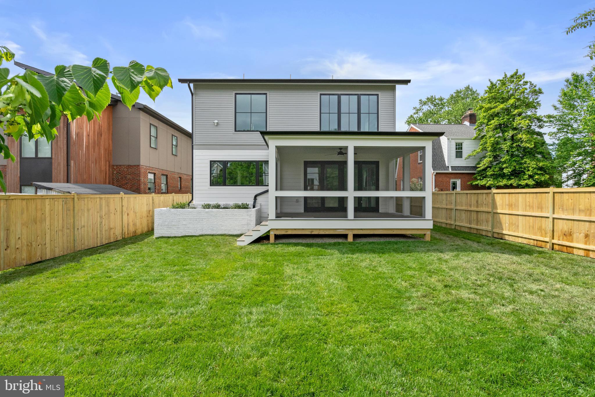 ADDISON HEIGHTS - Residential