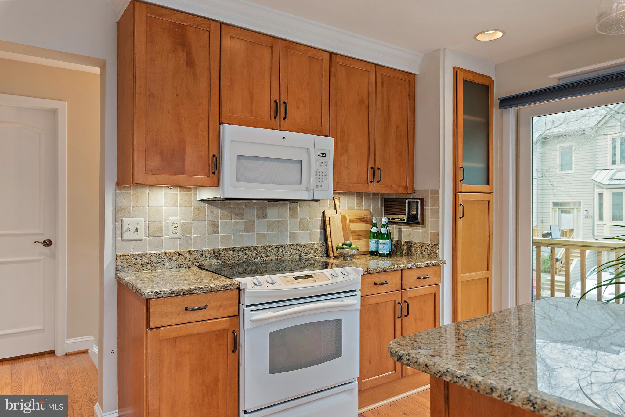 CHESAPEAKE HARBOUR - Residential