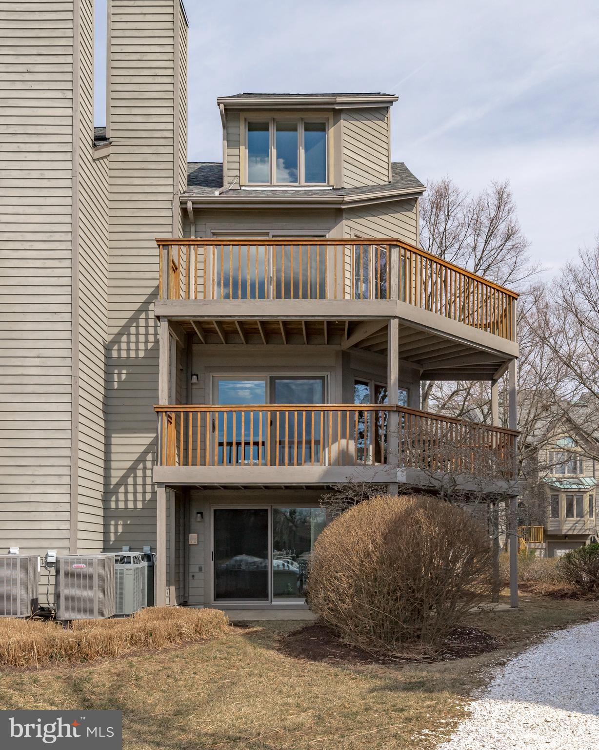 2202 CHESAPEAKE HARBOUR DRIVE