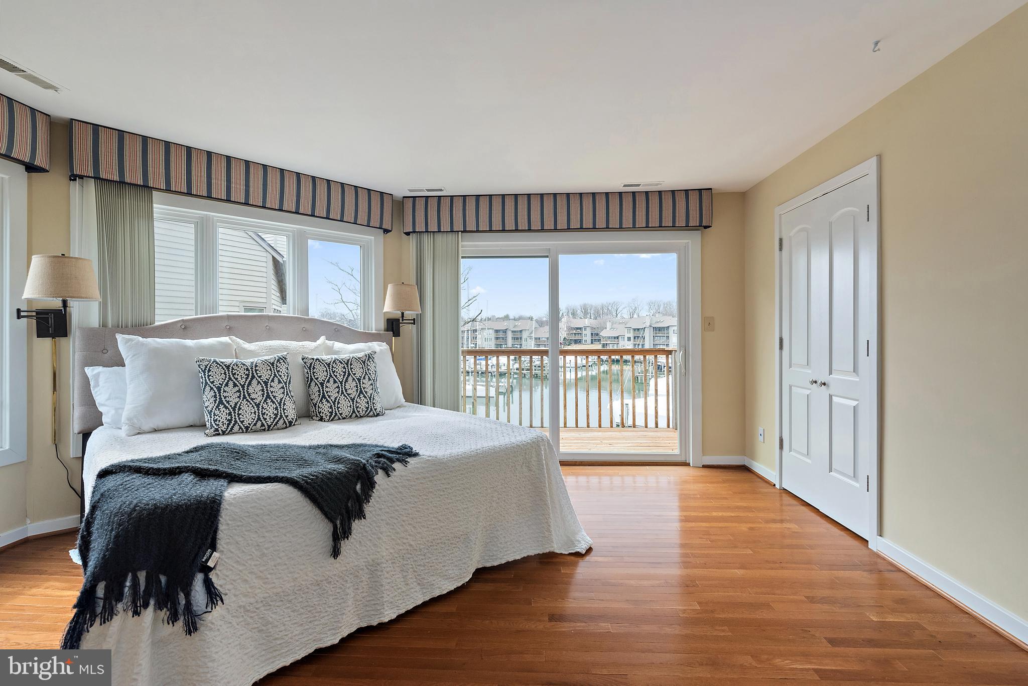 CHESAPEAKE HARBOUR - Residential