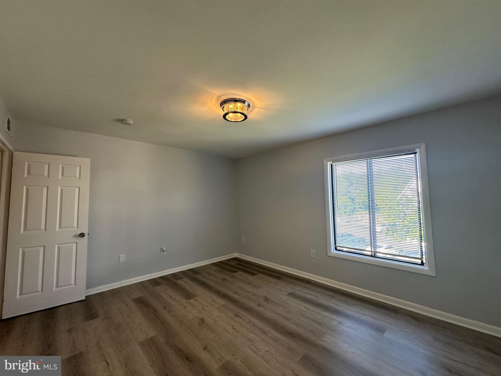 HUNTING RIDGE CONDOMINIUM - Residential