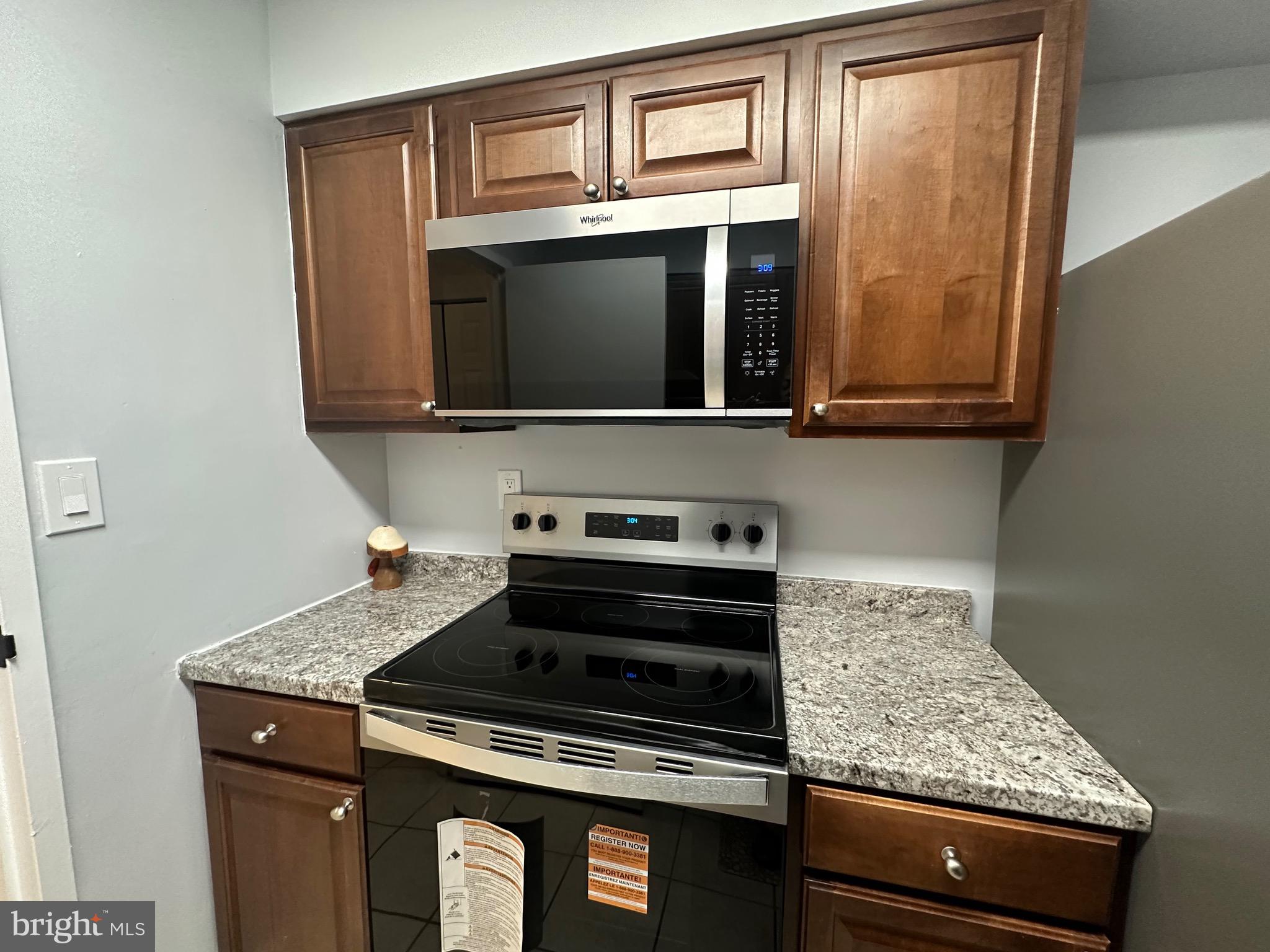 HUNTING RIDGE CONDOMINIUM - Residential