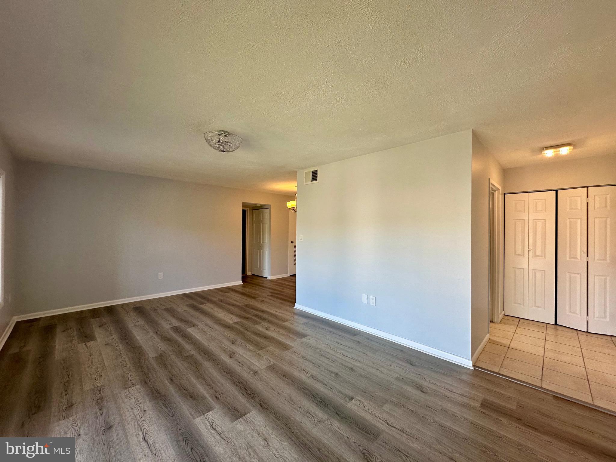 HUNTING RIDGE CONDOMINIUM - Residential