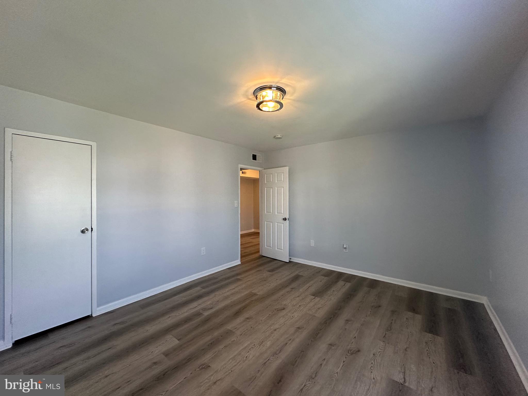 HUNTING RIDGE CONDOMINIUM - Residential