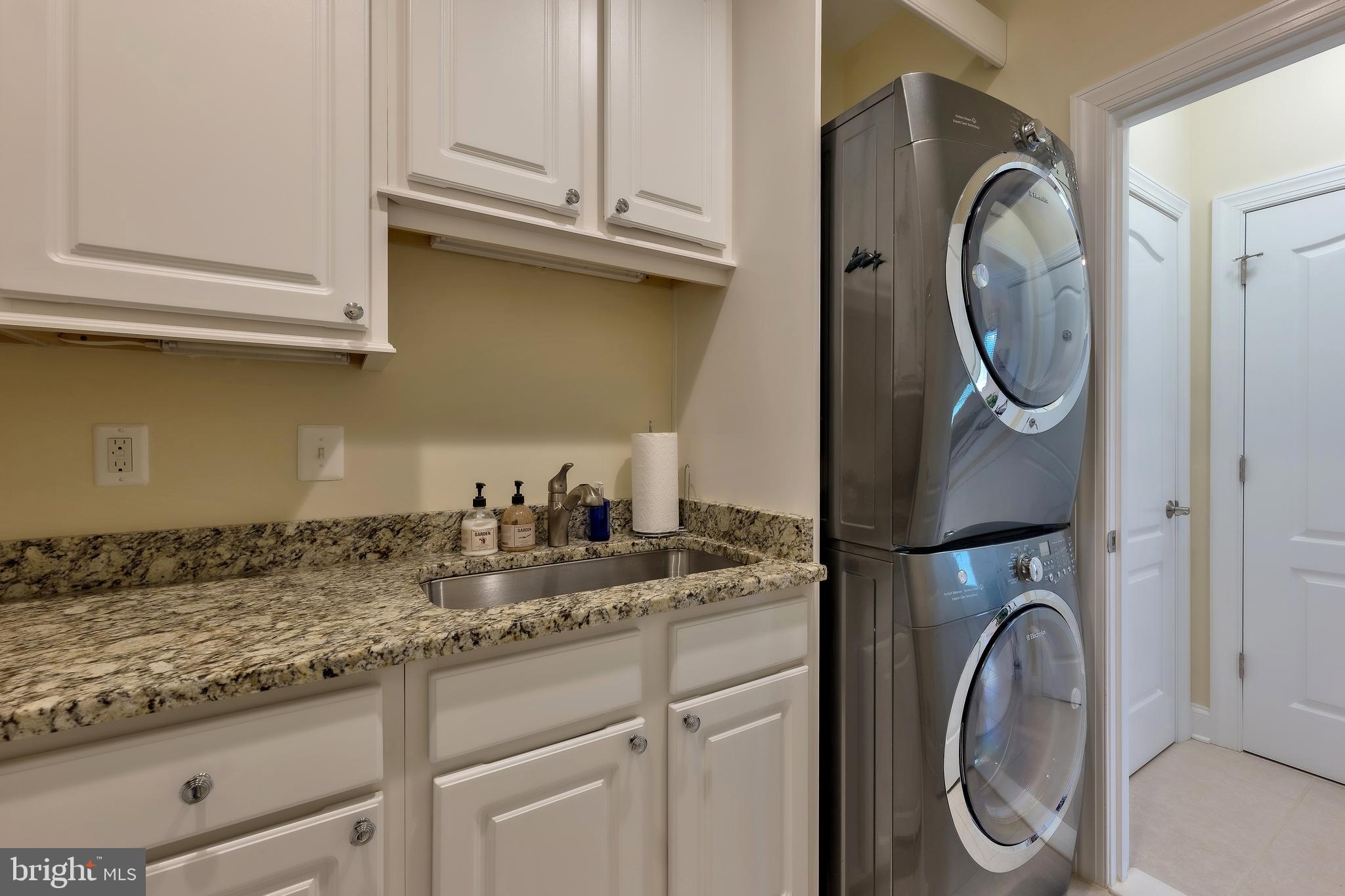 PAINTER HILL - Residential