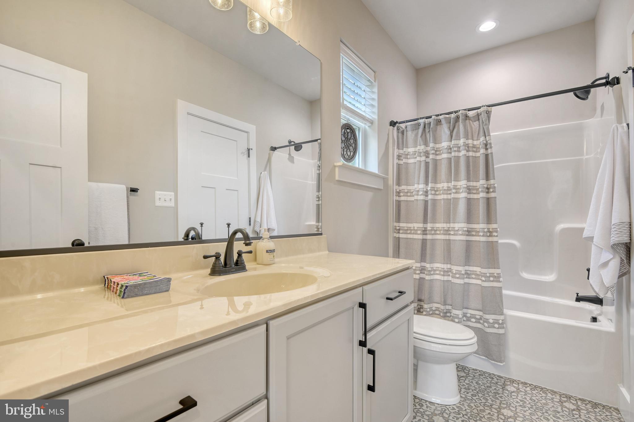 PORTOBELLO ESTATES - Residential