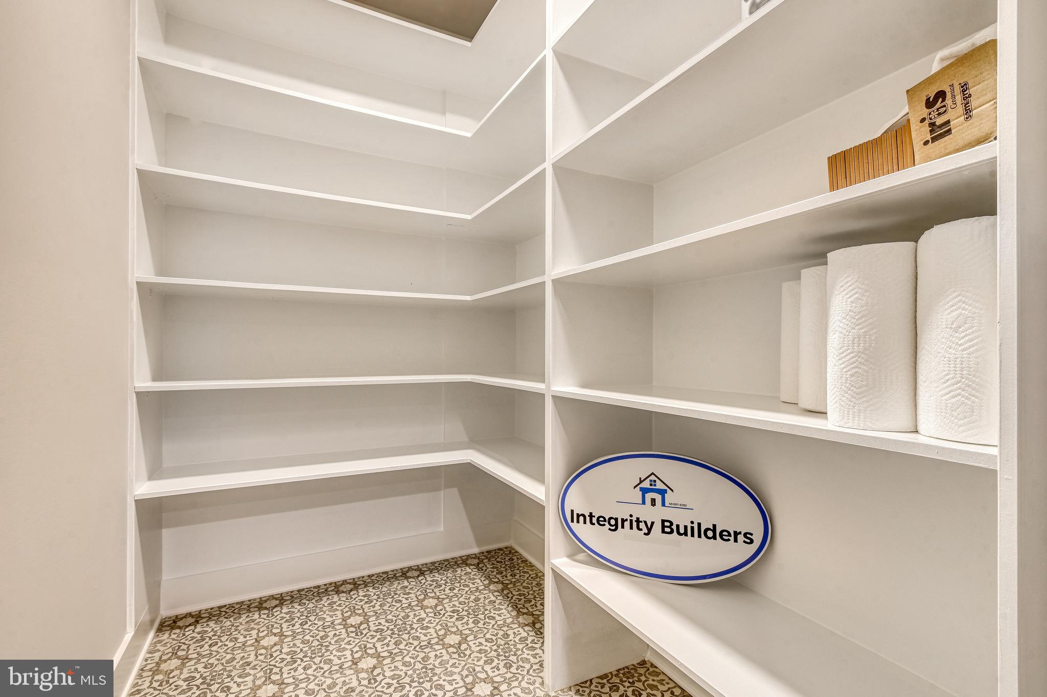 PORTOBELLO ESTATES - Residential