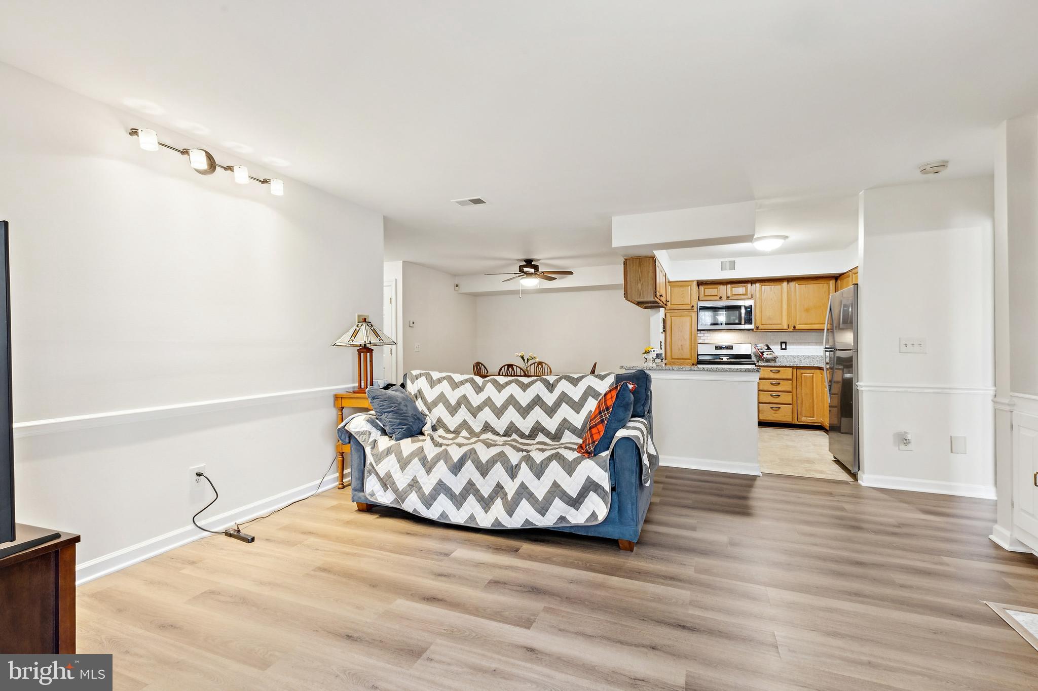 STRATFORD CONDOS - Residential