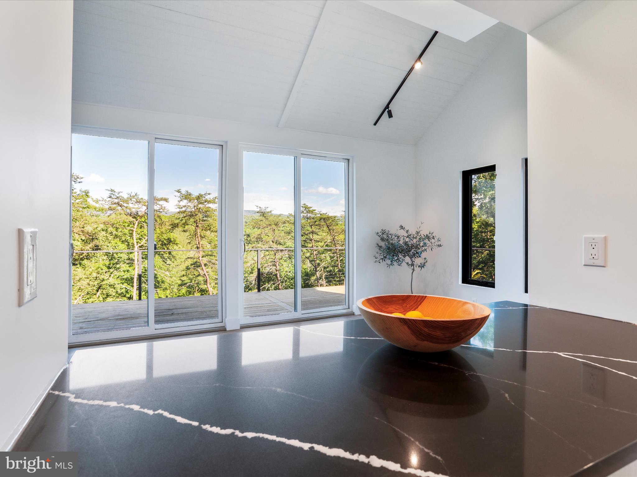 SLEEPY CREEK FARMS - Residential