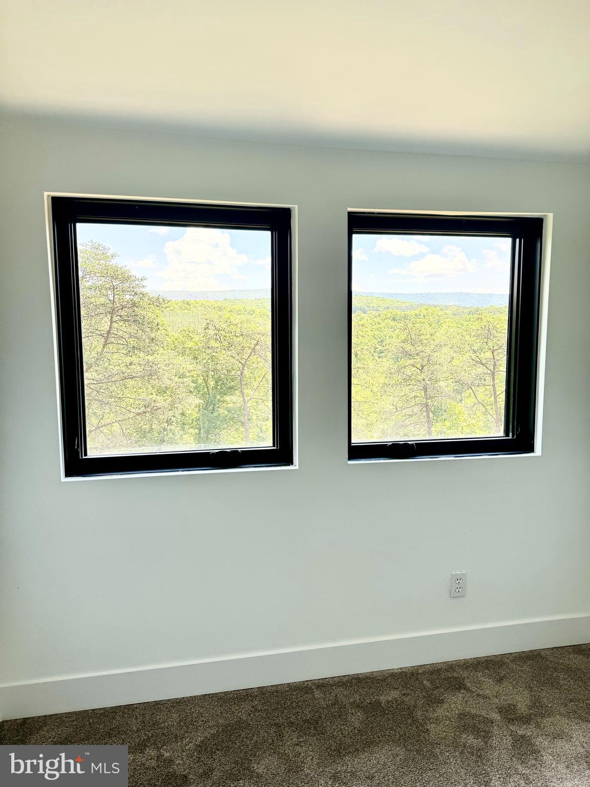 SLEEPY CREEK FARMS - Residential