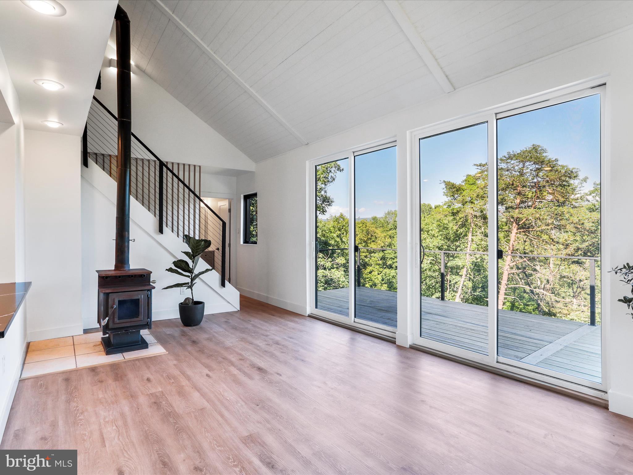 SLEEPY CREEK FARMS - Residential