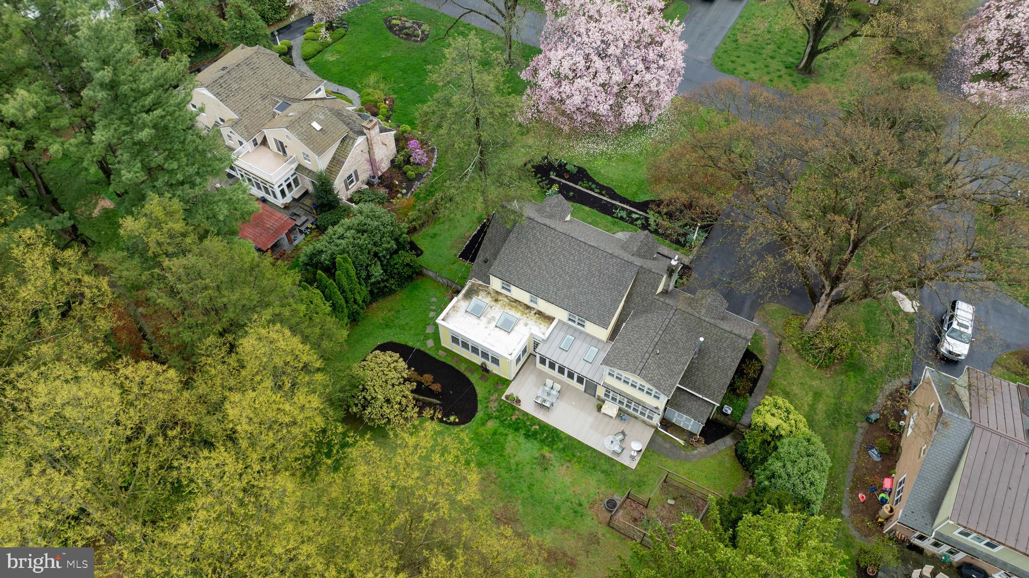 SCHOOL LANE HILLS - Residential