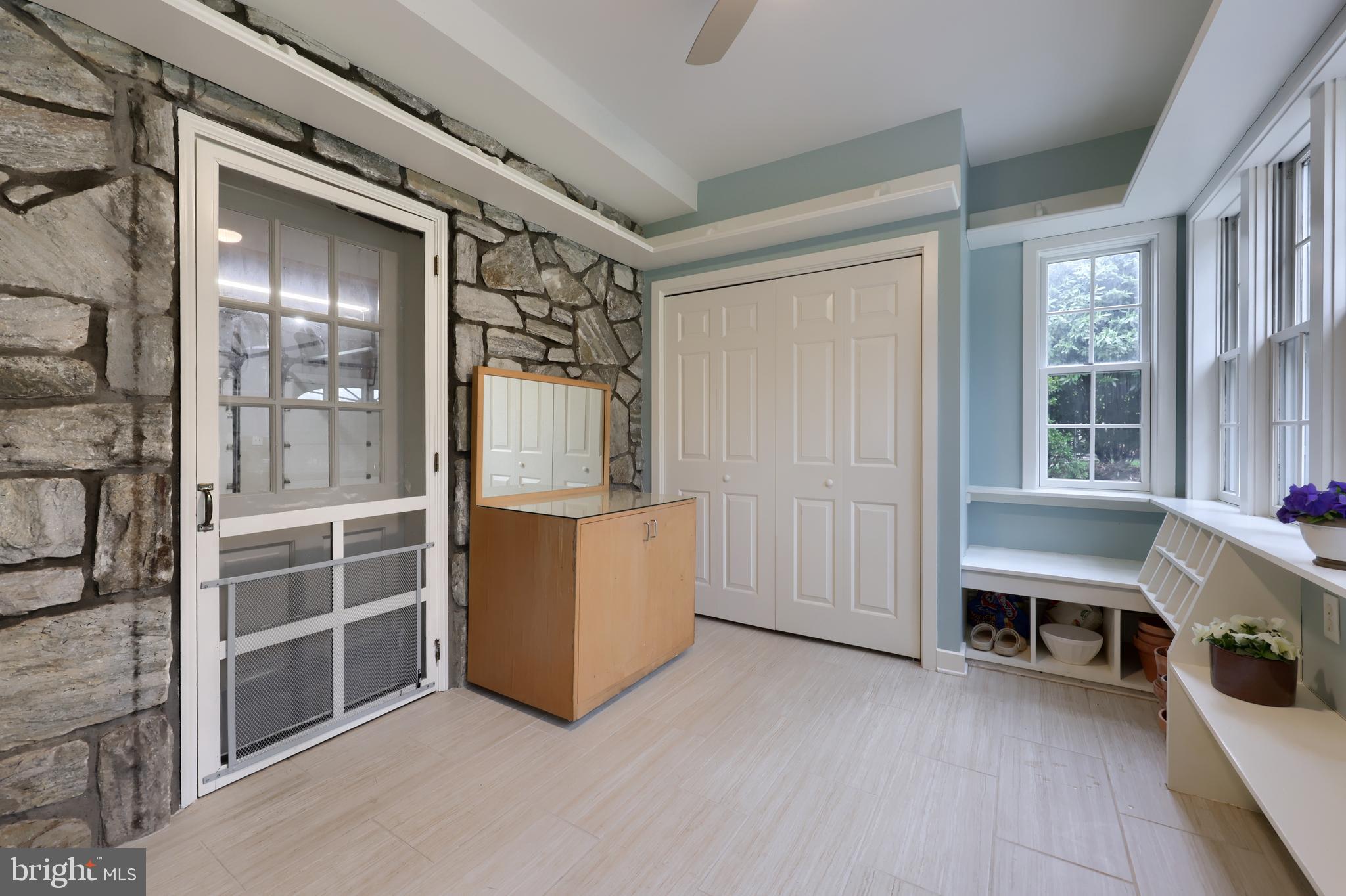 SCHOOL LANE HILLS - Residential