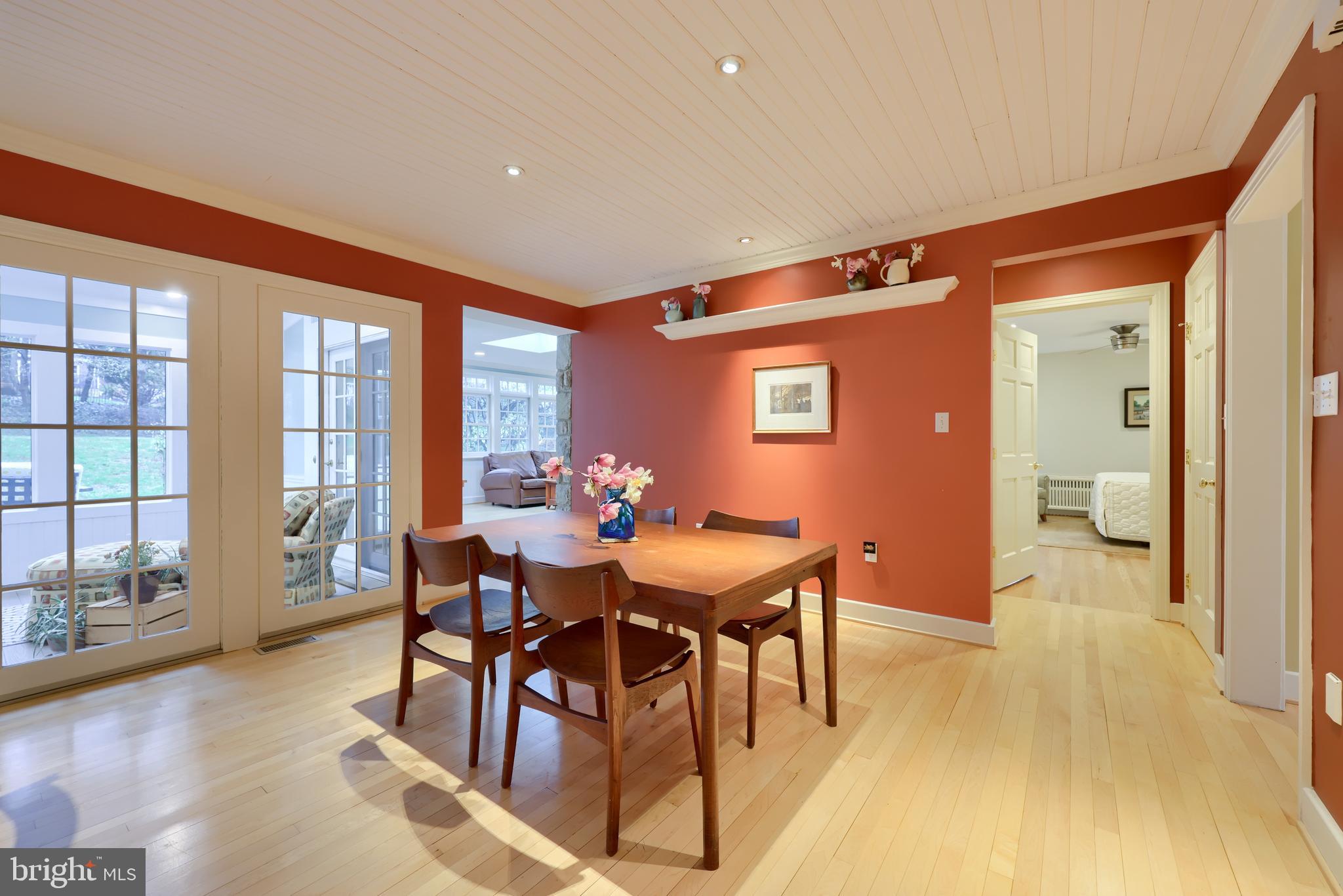 SCHOOL LANE HILLS - Residential