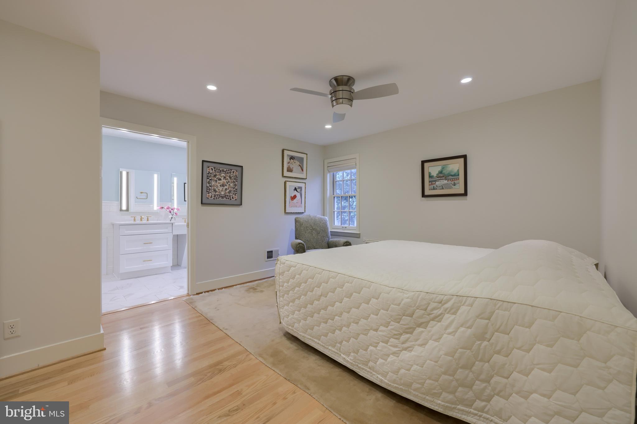 SCHOOL LANE HILLS - Residential