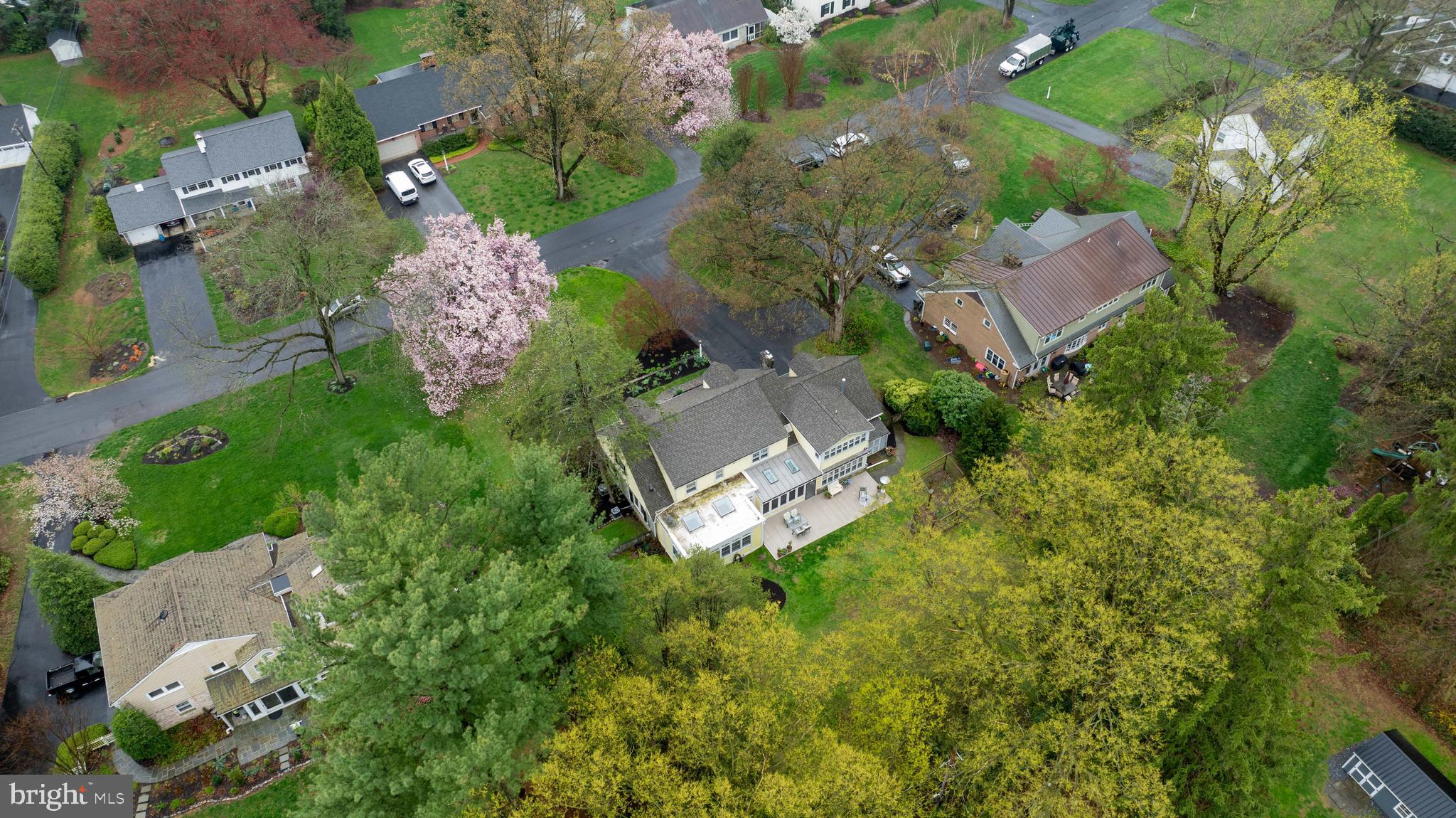 SCHOOL LANE HILLS - Residential