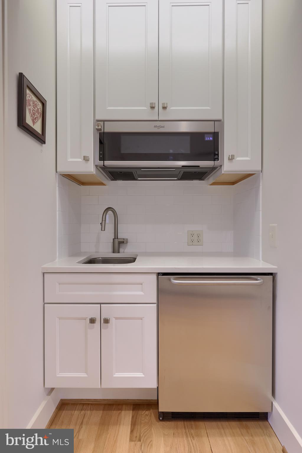 SCHOOL LANE HILLS - Residential