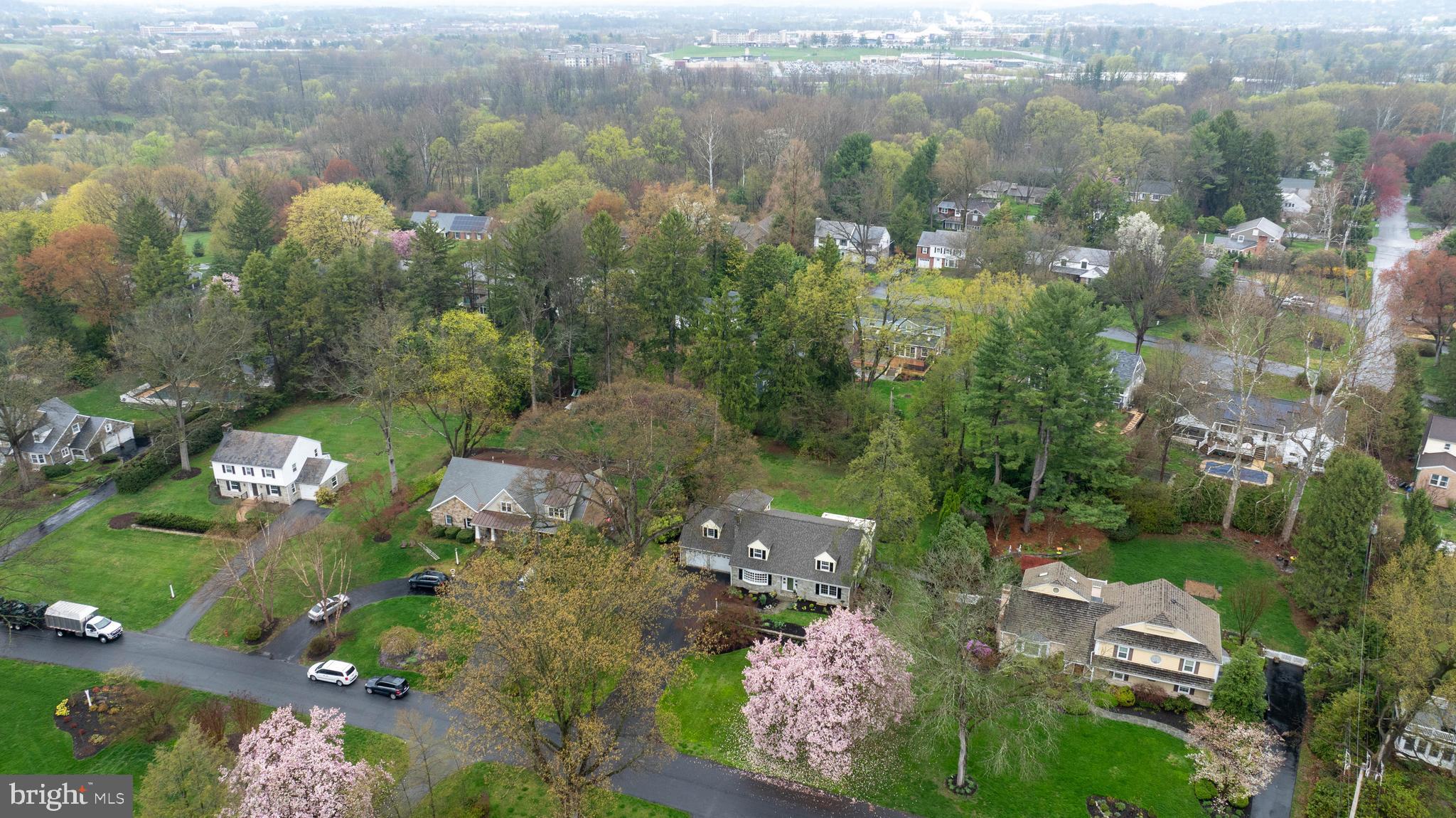 SCHOOL LANE HILLS - Residential