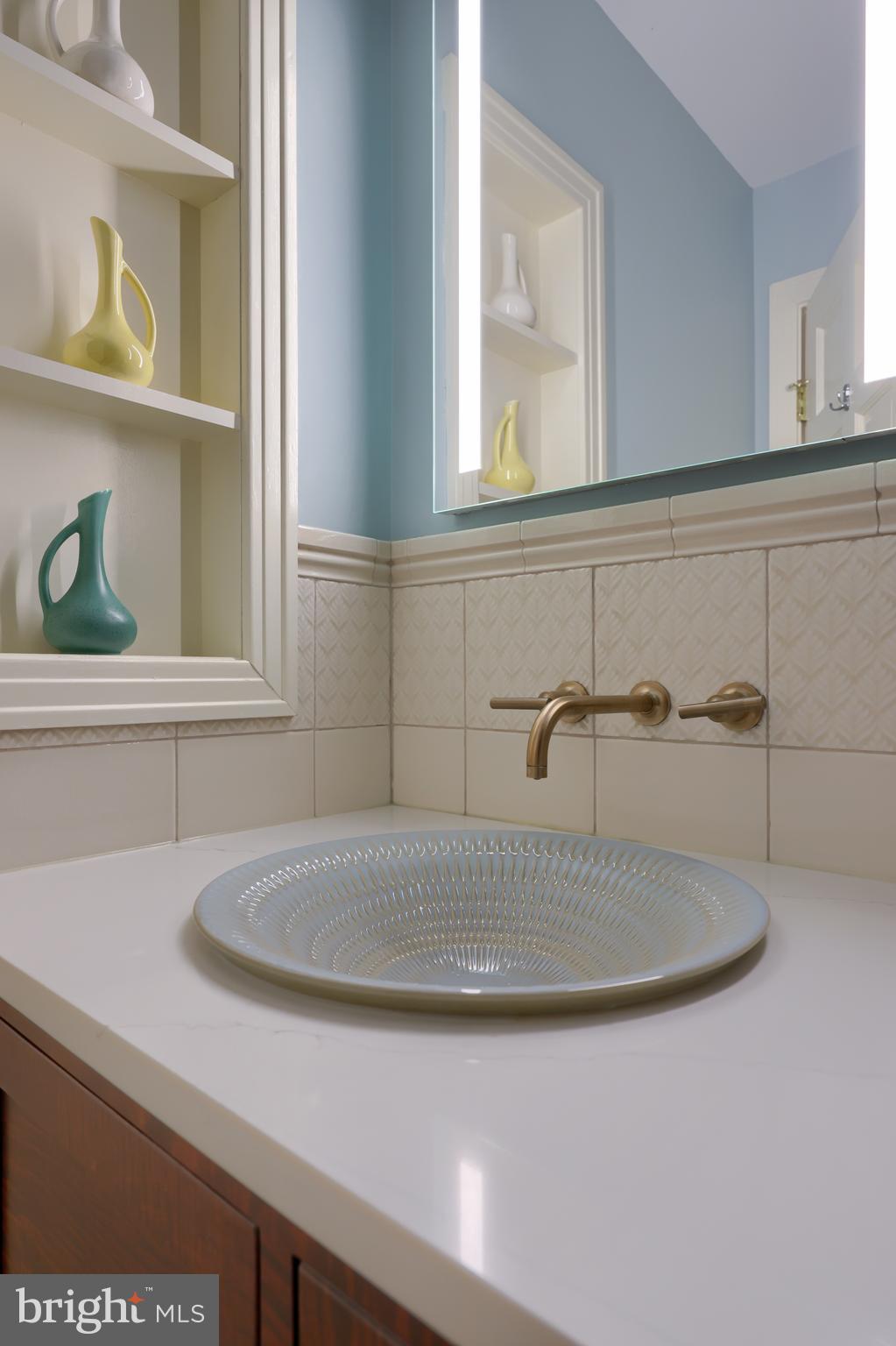 SCHOOL LANE HILLS - Residential