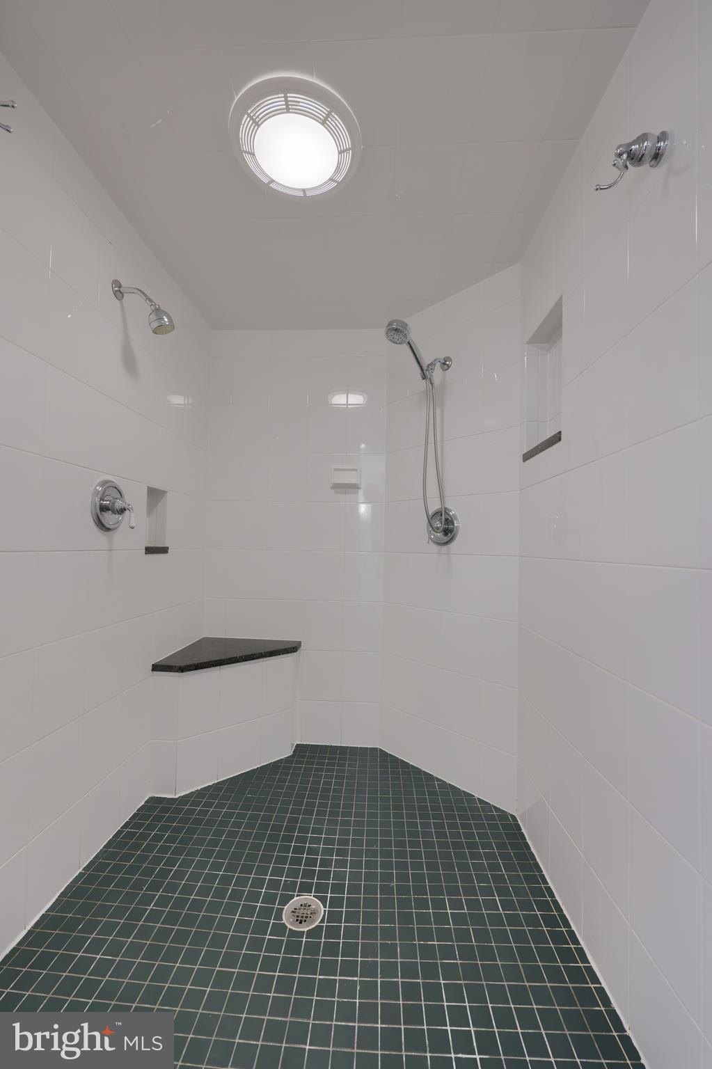 SCHOOL LANE HILLS - Residential