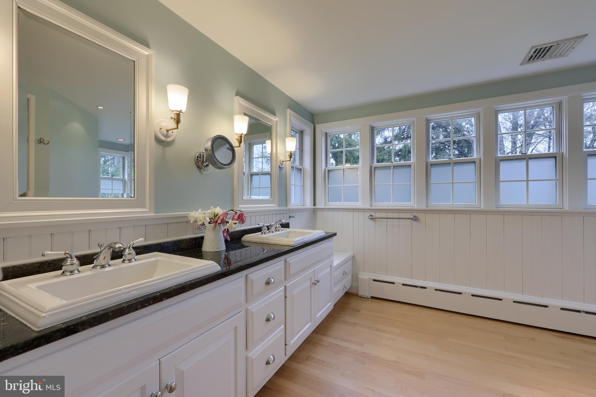 SCHOOL LANE HILLS - Residential