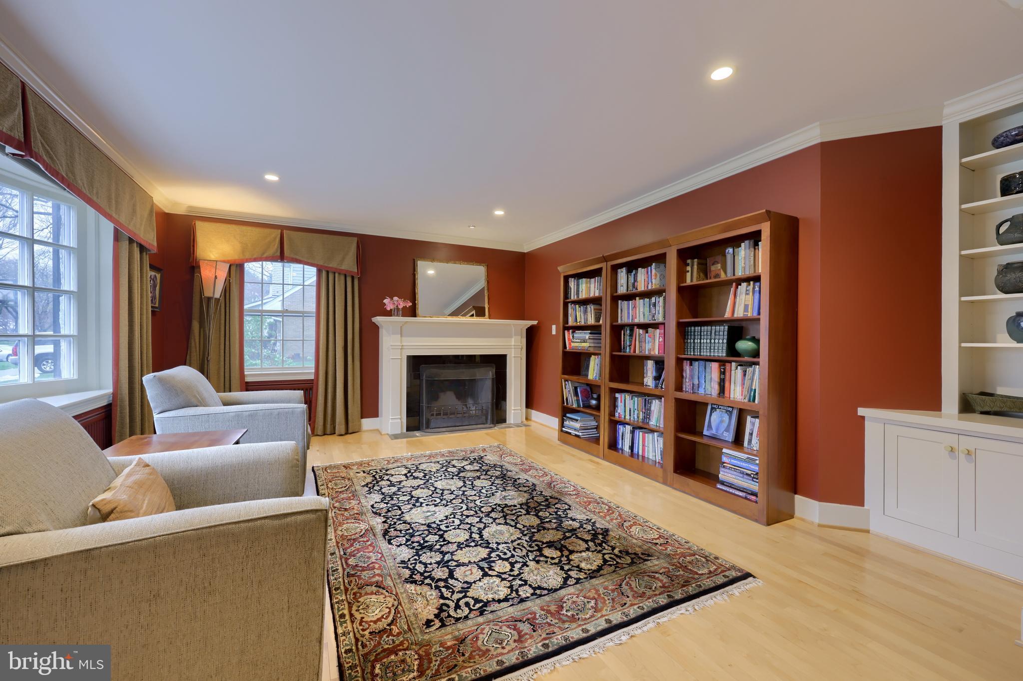 SCHOOL LANE HILLS - Residential