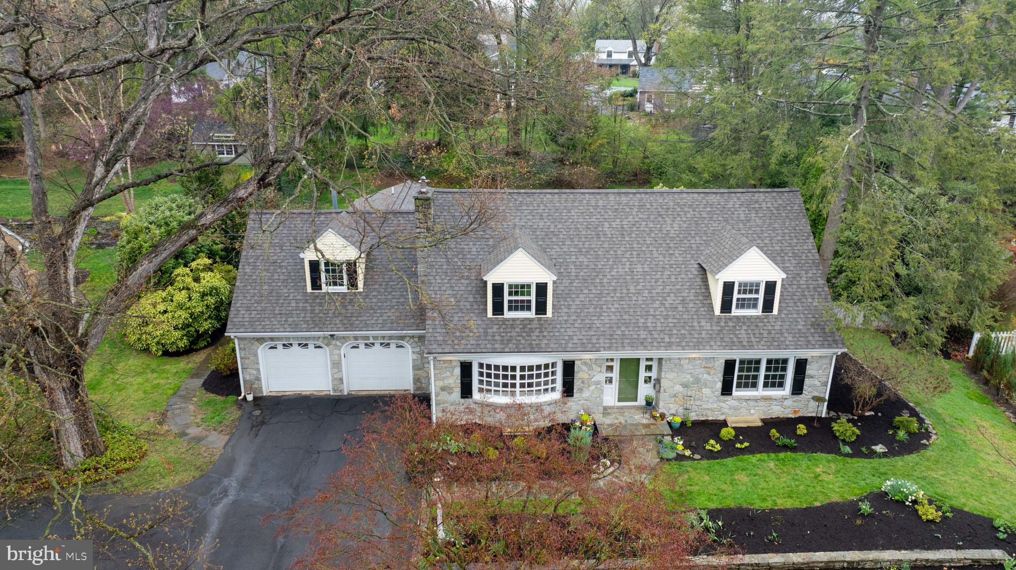 SCHOOL LANE HILLS - Residential