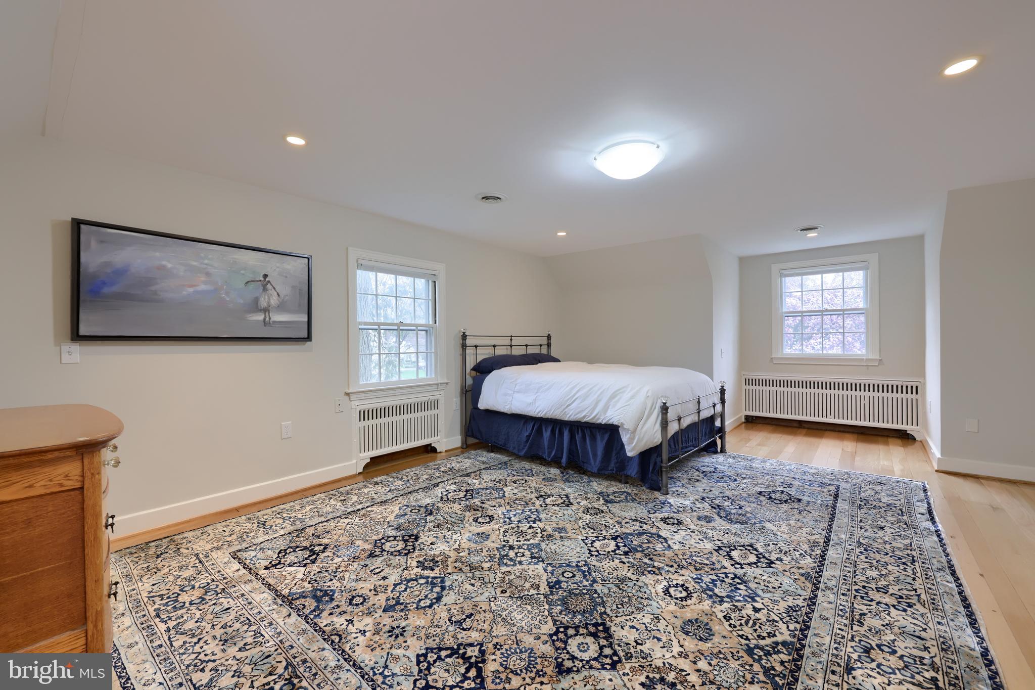 SCHOOL LANE HILLS - Residential