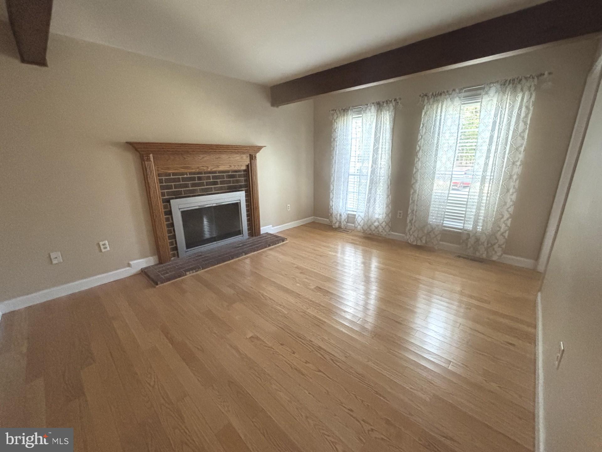 2735 KING IRON COURT