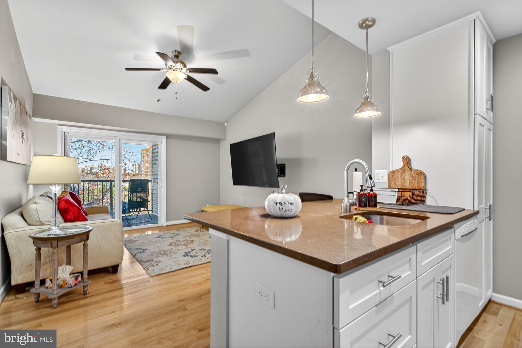 3307 WYNDHAM CIRCLE 4165