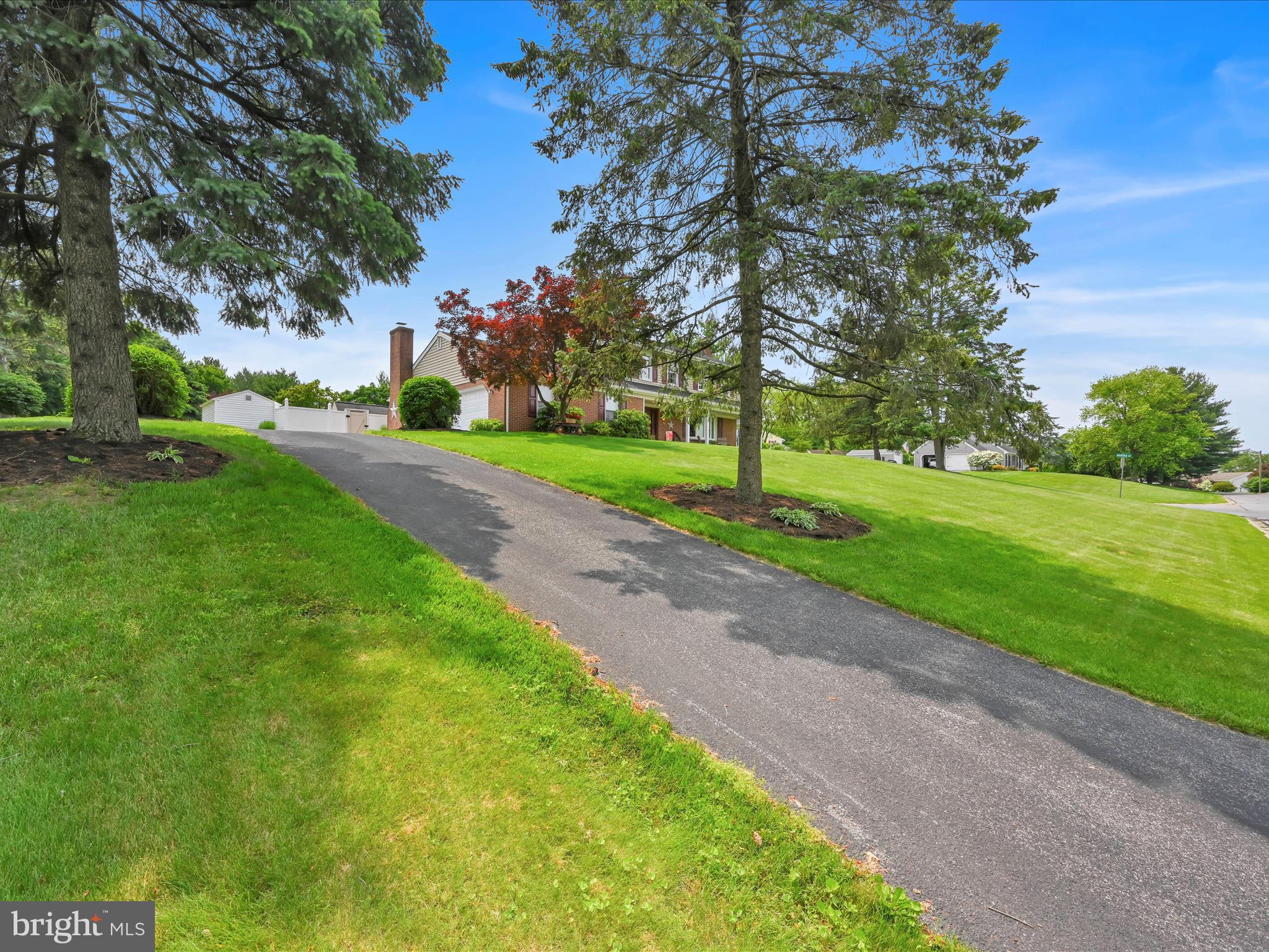 HI VIEW ESTATES - Residential