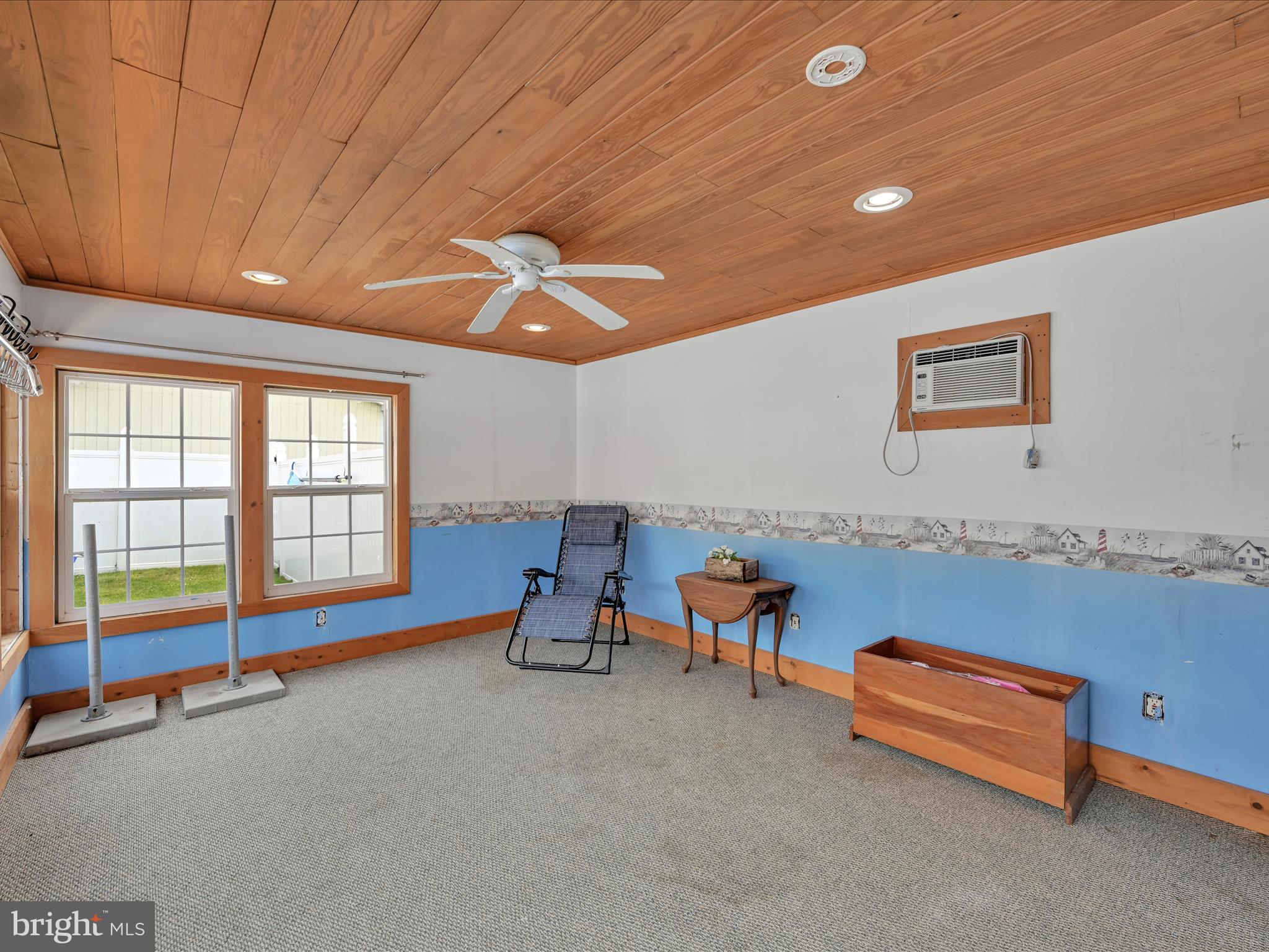 HI VIEW ESTATES - Residential