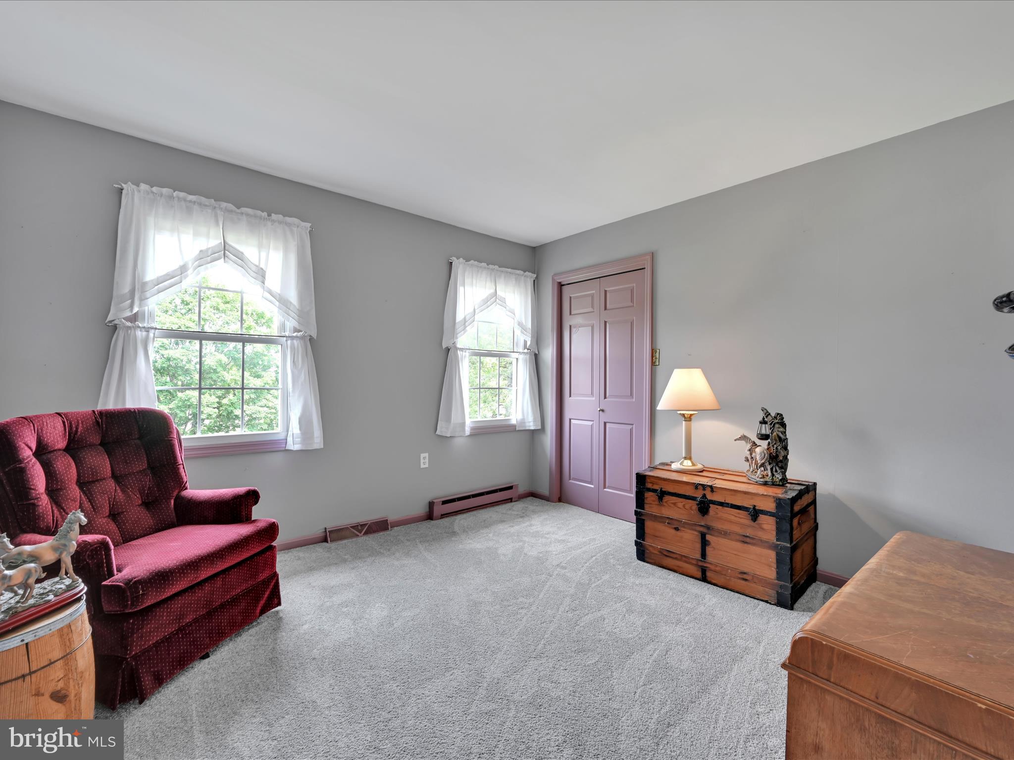 HI VIEW ESTATES - Residential