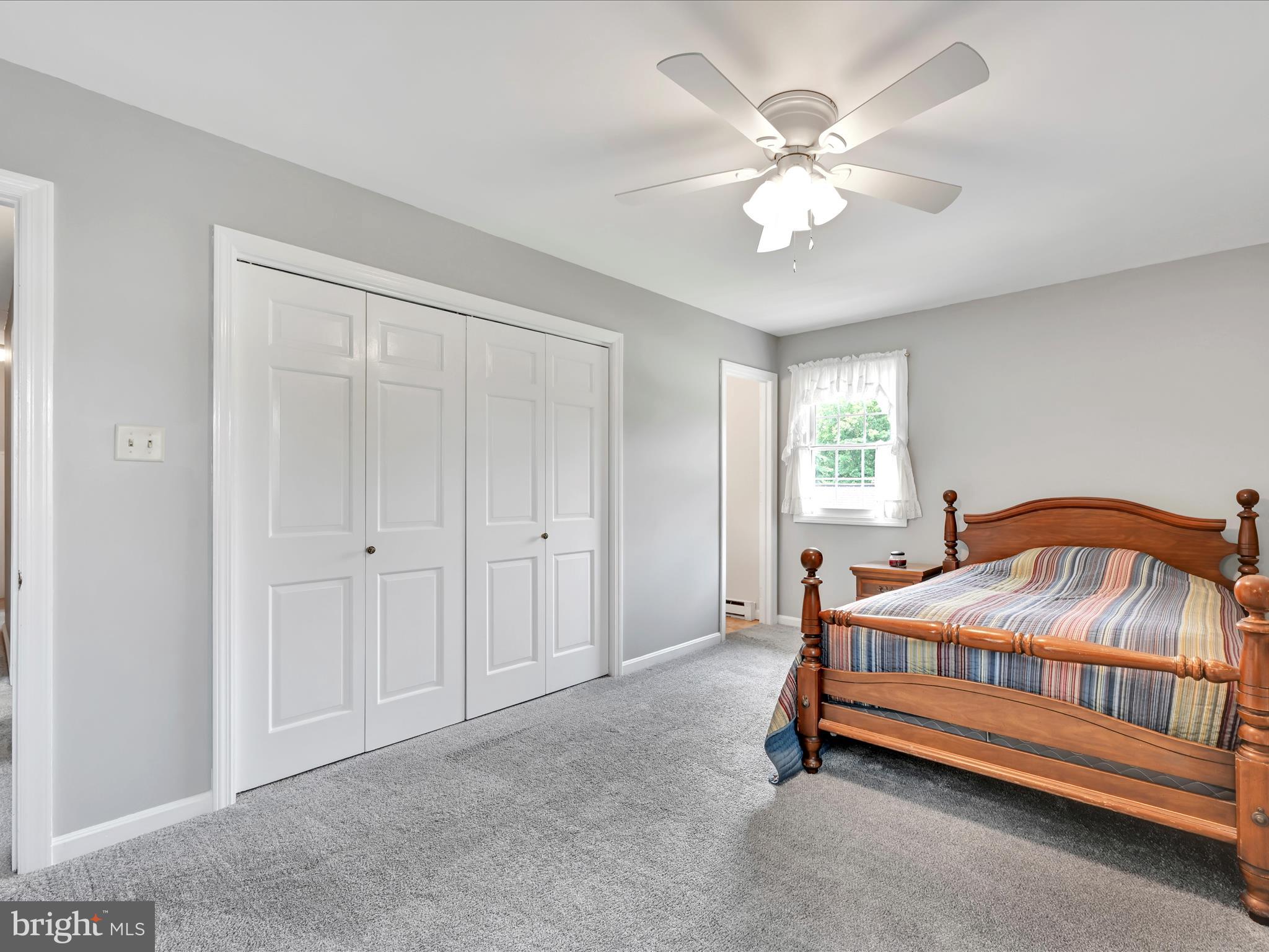 HI VIEW ESTATES - Residential