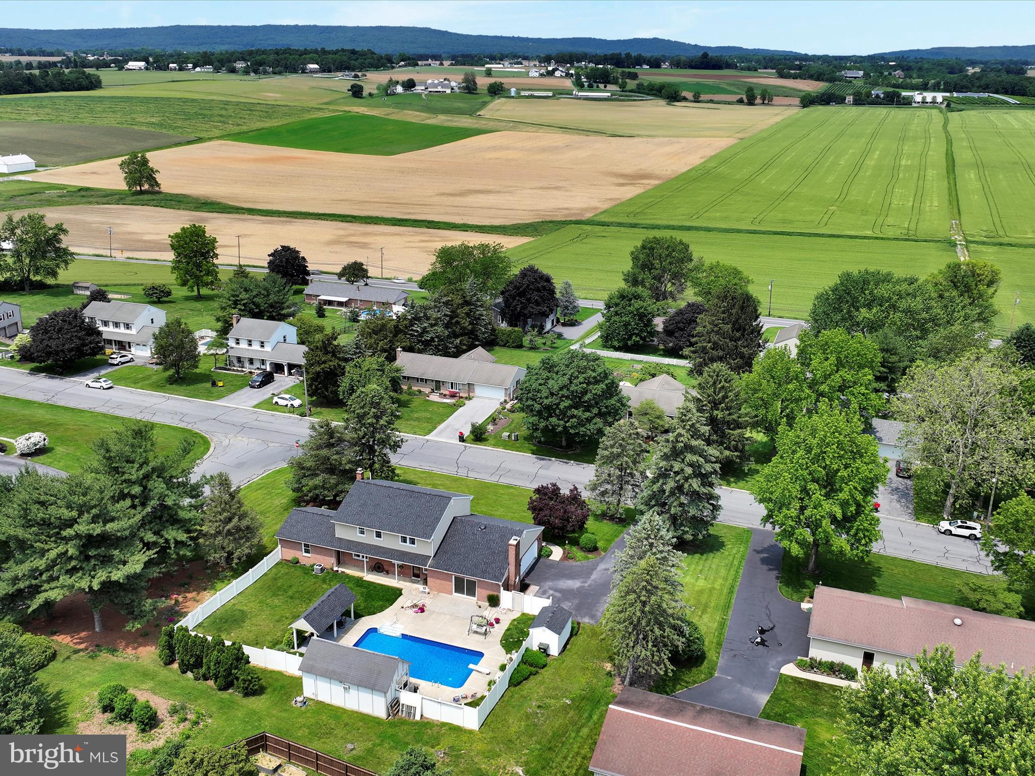 HI VIEW ESTATES - Residential