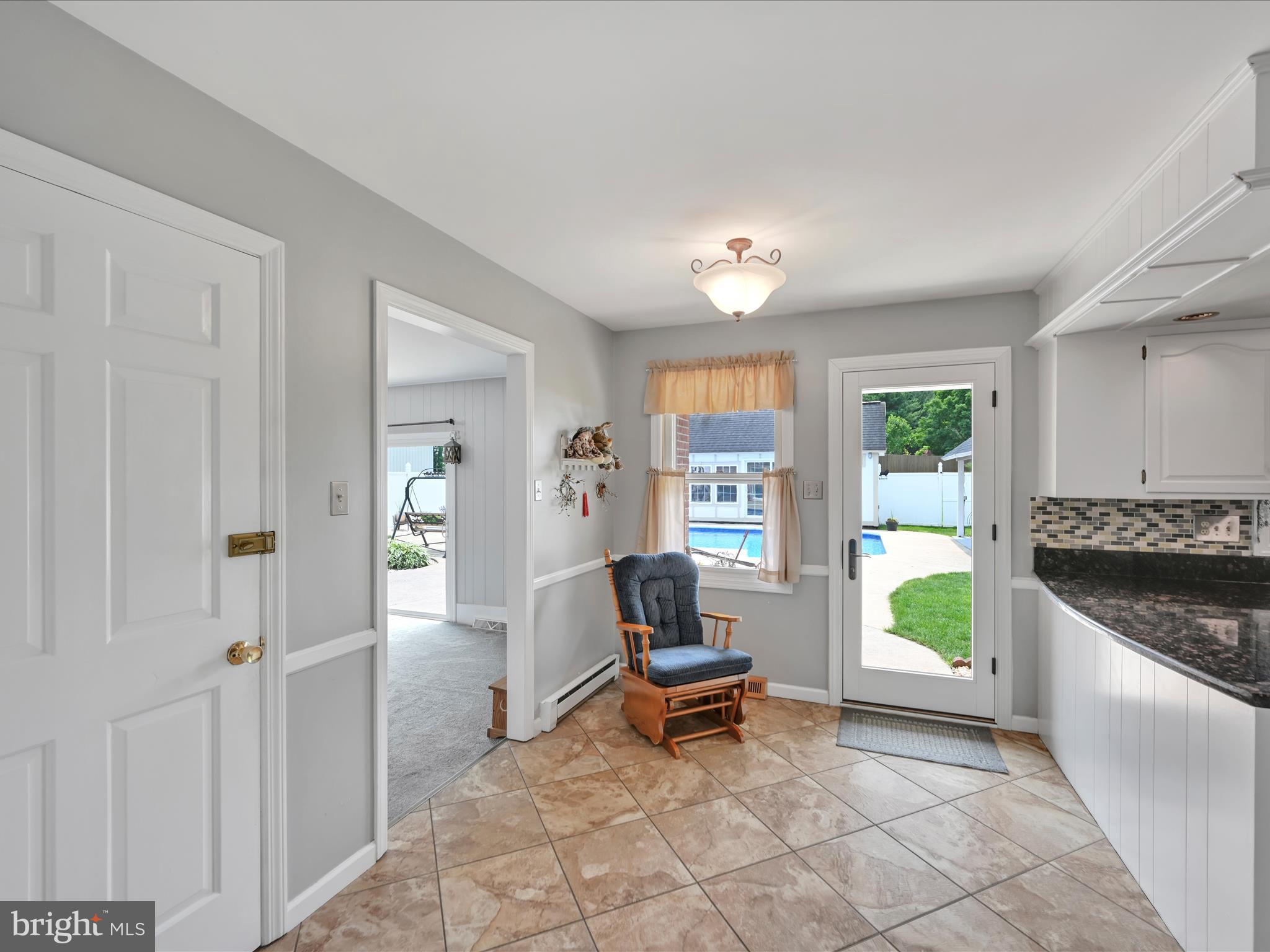 HI VIEW ESTATES - Residential