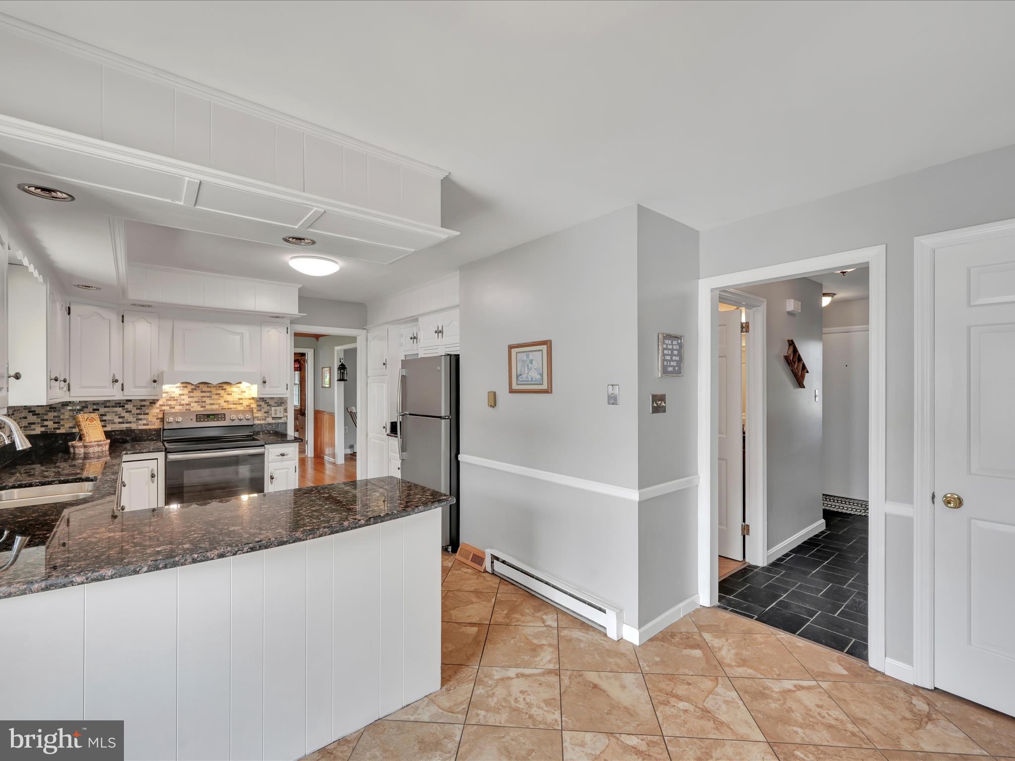 HI VIEW ESTATES - Residential