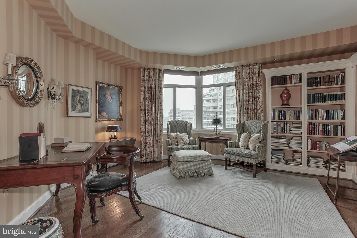 SOMERSET HOUSE CONDOS - Residential