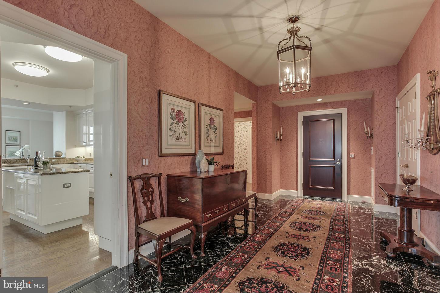 SOMERSET HOUSE CONDOS - Residential