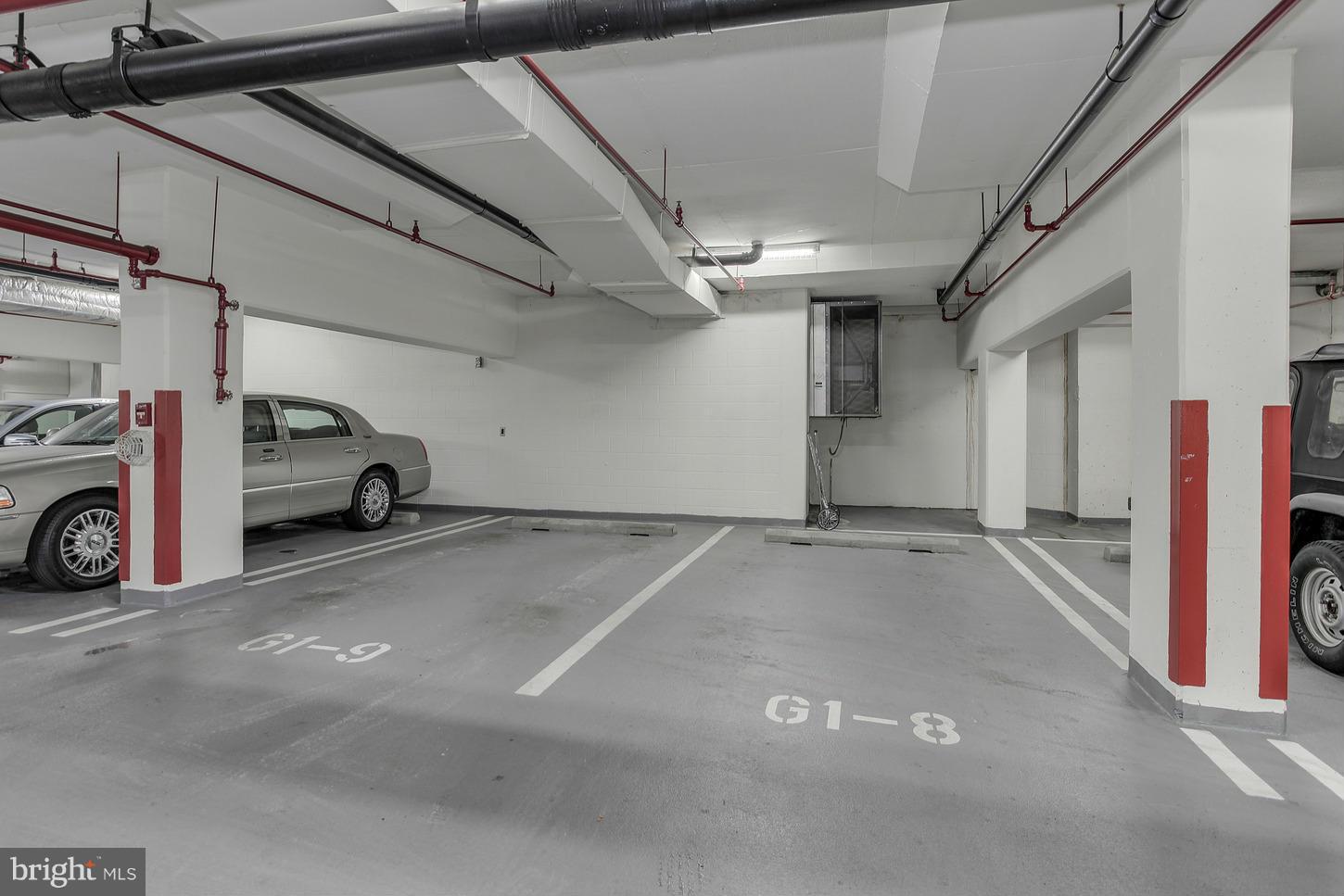 SOMERSET HOUSE CONDOS - Residential