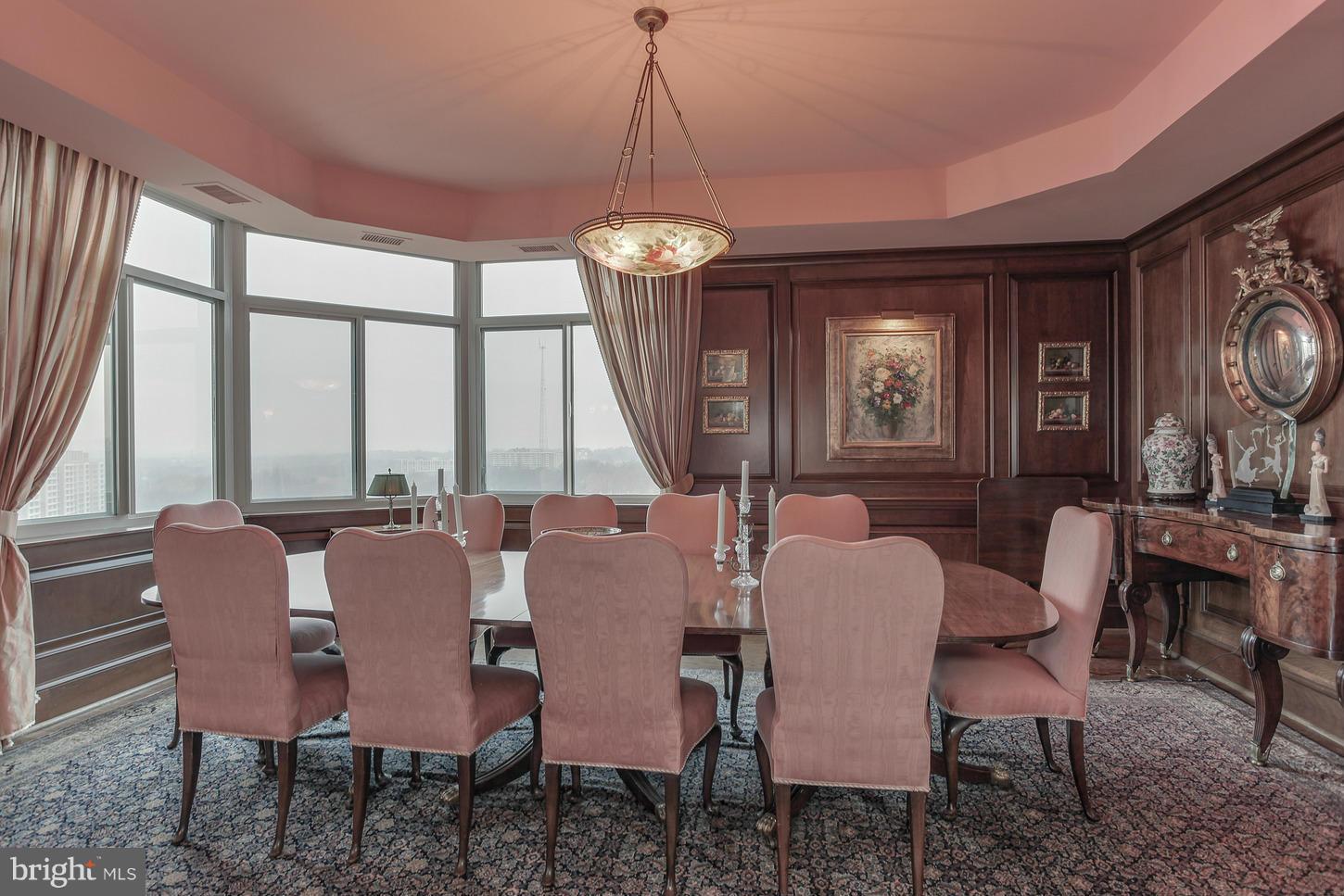 SOMERSET HOUSE CONDOS - Residential