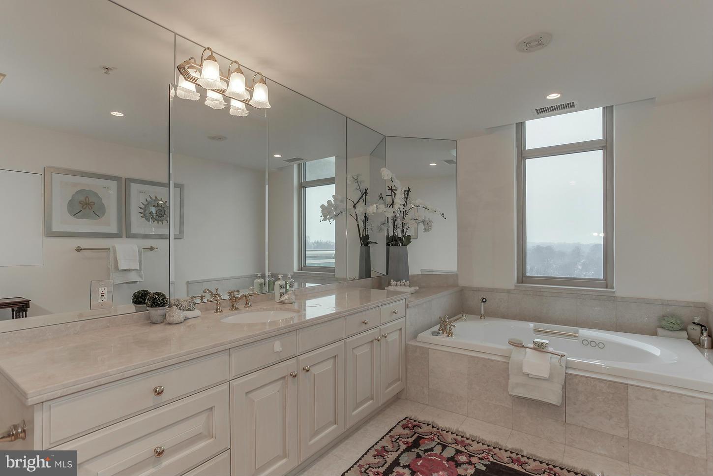 SOMERSET HOUSE CONDOS - Residential