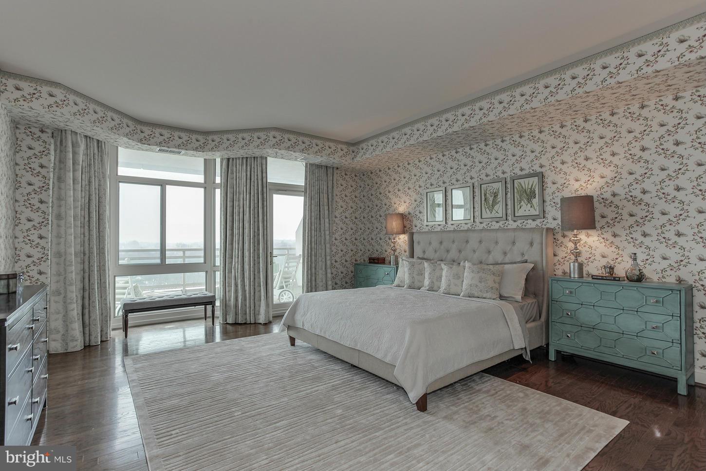 SOMERSET HOUSE CONDOS - Residential