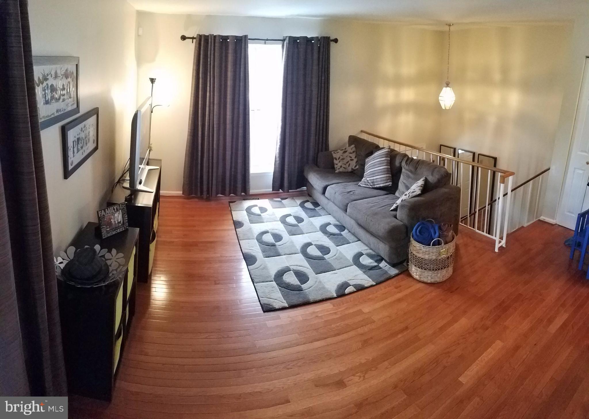 PRINCETON SQUARE - Residential