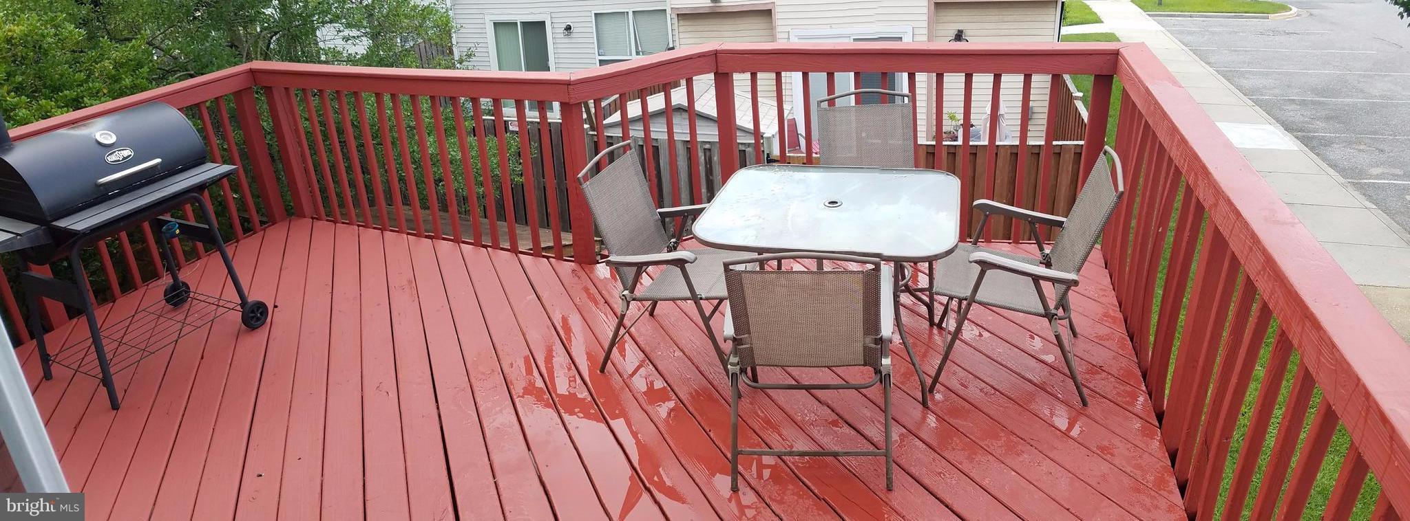 PRINCETON SQUARE - Residential