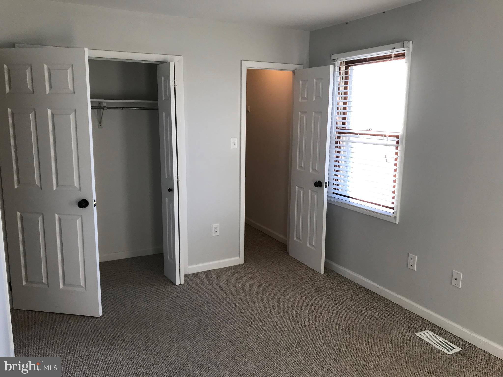 BREEZEWOOD FOREST EAST - Residential Lease