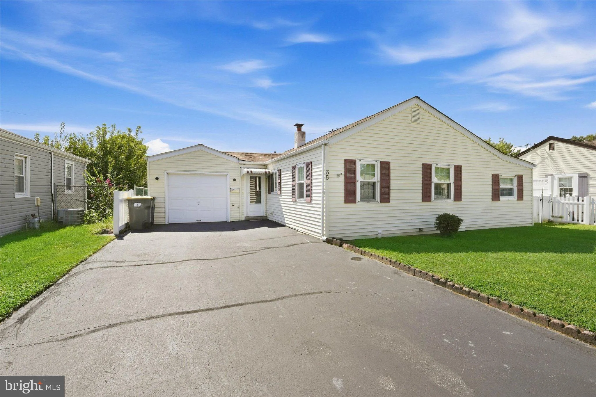 35 Lynbrook Road, Wilmington, DE 19804